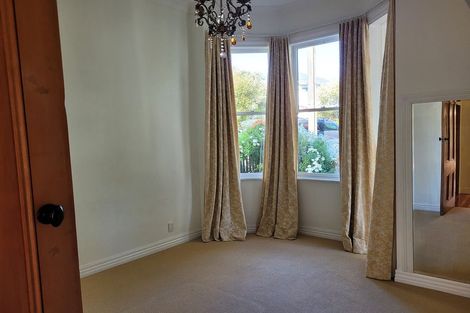 Photo of property in 8 Stirling Street, Berhampore, Wellington, 6023