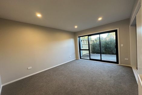 Photo of property in 2/7 Grays Road, Plimmerton, Porirua, 5026