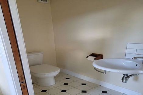 Photo of property in 8 Stirling Street, Berhampore, Wellington, 6023