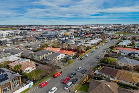 Photo of property in 39 Lyndon Street, Riccarton, Christchurch, 8041