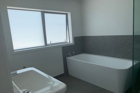 Photo of property in 4 Glide Lane, Whitby, Porirua, 5024