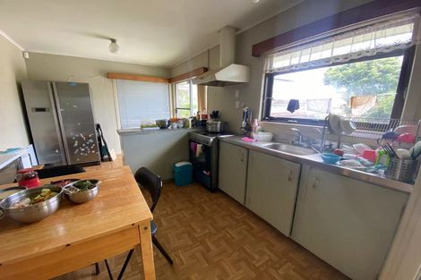 Photo of property in 15 Moor Avenue, Te Atatu Peninsula, Auckland, 0610