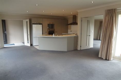 Photo of property in 6 Len Hale Place, Parklands, Christchurch, 8083