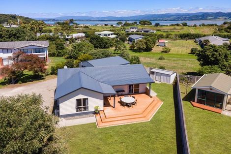 Photo of property in 32 Papaunahi Road, Bowentown, Katikati, 3177