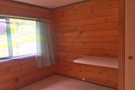 Photo of property in 37 Greenvalley Rise, Glenfield, Auckland, 0629