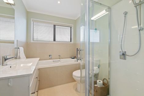 Photo of property in 27 Coralsea Way, Arkles Bay, Whangaparaoa, 0932