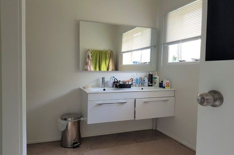 Photo of property in 1/19 Weetman Drive, Browns Bay, Auckland, 0630