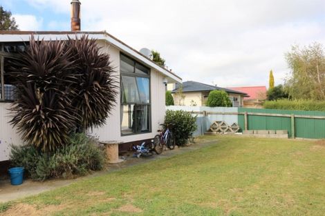Photo of property in 43 Strathmore Avenue, Levin, 5510