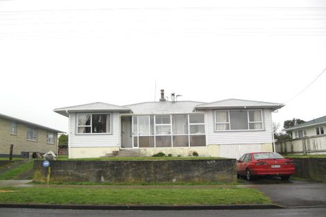 Photo of property in 42 Bayly Street, Waitara, 4320