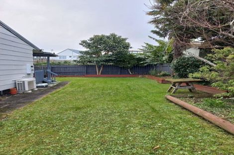 Photo of property in 2/25 Takanini Road, Takanini, 2112