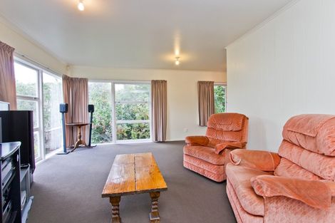 Photo of property in 187 Golf Road, Titirangi, Auckland, 0604
