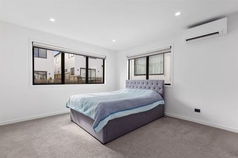 Photo of property in 11 Pohewa Road, Silverdale, 0932