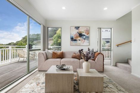 Photo of property in 2/21 Bonito Place, Bayview, Auckland, 0629