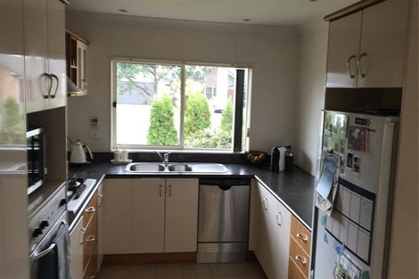 Photo of property in 1 Monash Place, Flat Bush, Auckland, 2016