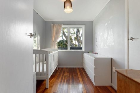 Photo of property in 35 Millers Road, Brookfield, Tauranga, 3110