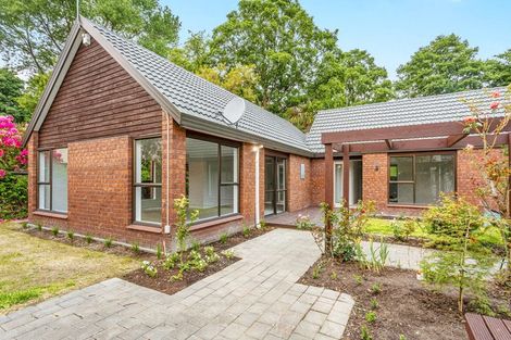 Photo of property in 6b Rubens Place, Burnside, Christchurch, 8053