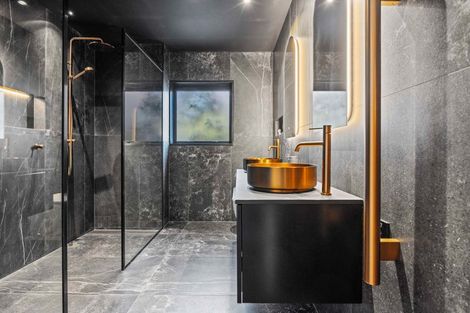 Photo of property in 4 Wairarapa Terrace, Merivale, Christchurch, 8014