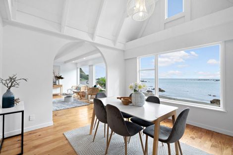 Photo of property in 30 Owhiro Bay Parade, Owhiro Bay, Wellington, 6023