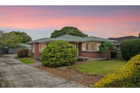 Photo of property in 12 Blossomdale Place, Bishopdale, Christchurch, 8053