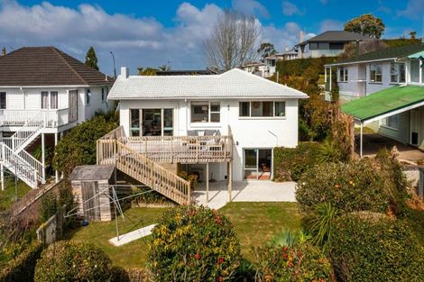 Photo of property in 6 Monarch Avenue, Hillcrest, Auckland, 0627