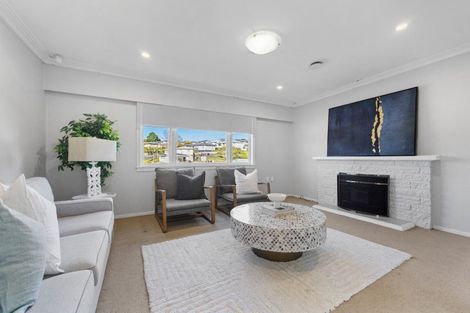 Photo of property in 16 Kenmore Street, Westown, New Plymouth, 4310