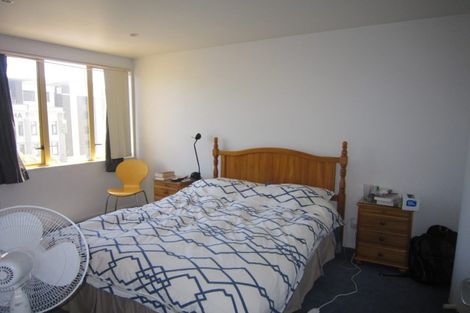 Photo of property in 4b/5 Kent Terrace, Mount Victoria, Wellington, 6011