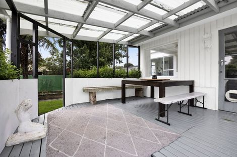 Photo of property in 14 Dives Avenue, Hawera, 4610