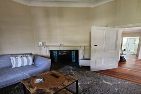 Photo of property in 1/98 Birkenhead Avenue, Birkenhead, Auckland, 0626