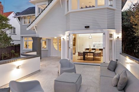 Photo of property in 24 Ridings Road, Remuera, Auckland, 1050