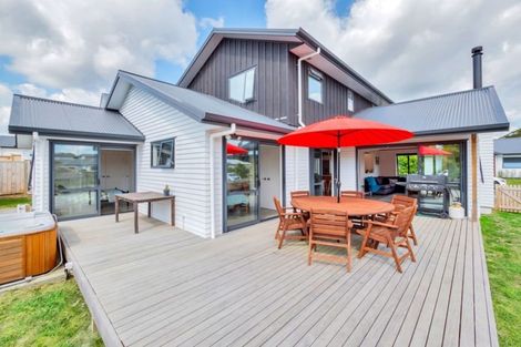 Photo of property in 19 Kawaupaka Road, Kaukapakapa, Helensville, 0875