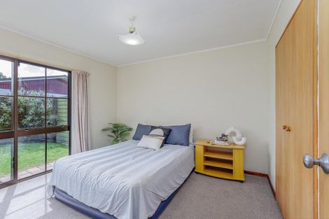 Photo of property in 23b Cecil Place, Cloverlea, Palmerston North, 4412