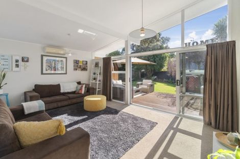 Photo of property in 7 Redwood Drive, Massey, Auckland, 0614