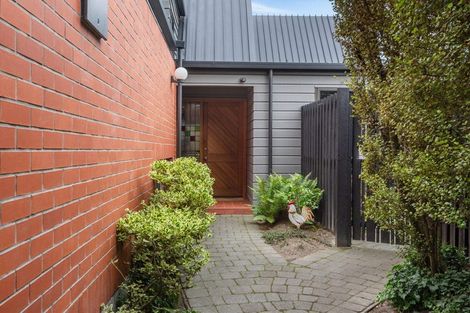 Photo of property in 24 Highland Place, Avonhead, Christchurch, 8042