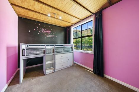 Photo of property in 281 Takapu Road, Takapu Valley, Wellington, 5028