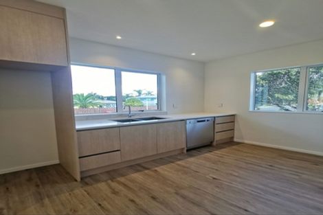 Photo of property in 1 Justin Place, Te Atatu Peninsula, Auckland, 0610