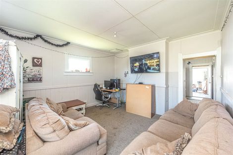 Photo of property in 22 Tregenna Street, Castlecliff, Whanganui, 4501