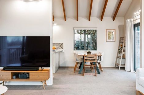 Photo of property in 25 Broadfield Street, Massey, Auckland, 0614