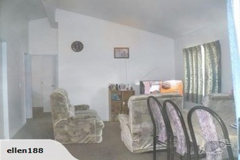 Photo of property in 9 Silverstone Place, Henderson, Auckland, 0612