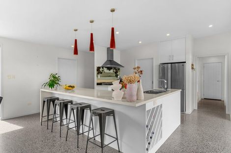 Photo of property in 22 Marram Place, Mangawhai Heads, Mangawhai, 0505