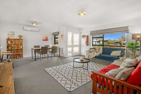 Photo of property in 1 Langley Avenue, Milson, Palmerston North, 4414