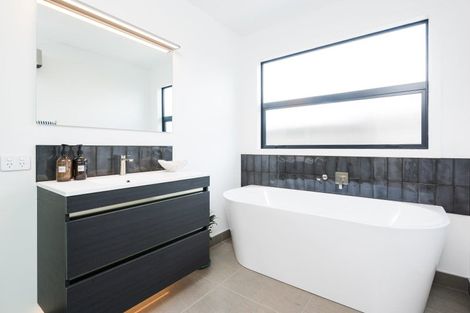 Photo of property in 30 Nikau Drive, Redwoodtown, Blenheim, 7201