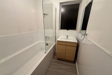 Photo of property in 2 Arnhem Place, Pukekohe, 2120
