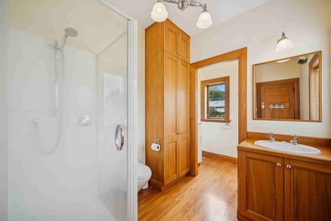 Photo of property in 32 Collingwood Street, Waterloo, Lower Hutt, 5011