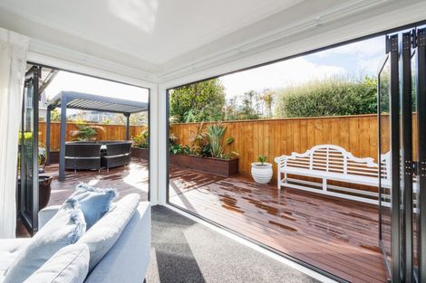 Photo of property in 21b Stewart Crescent, Hokowhitu, Palmerston North, 4410