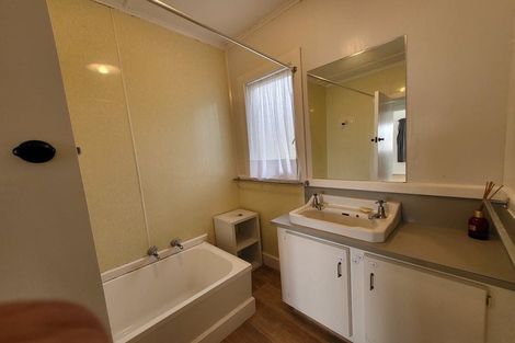 Photo of property in 11 Wood Street, Papakura, 2110