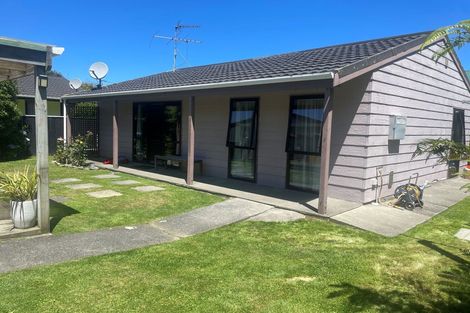 Photo of property in 9a Monowai Road, Johnsonville, Wellington, 6037