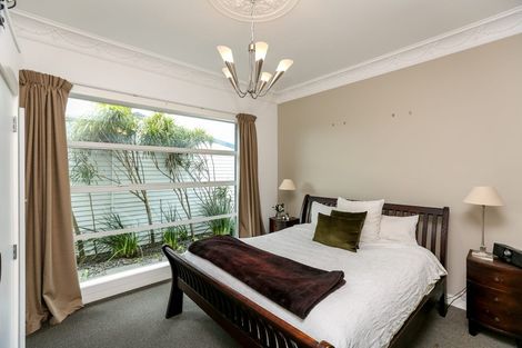 Photo of property in 26 Sackville Street, Fitzroy, New Plymouth, 4312