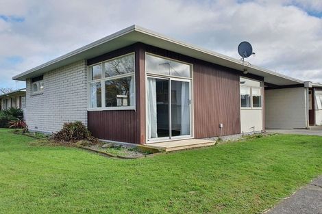 Photo of property in 6a Westhaven Grove, Takaro, Palmerston North, 4412