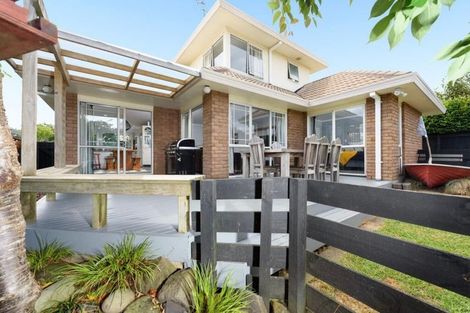 Photo of property in 12 Ridgemount Terrace, Welcome Bay, Tauranga, 3112