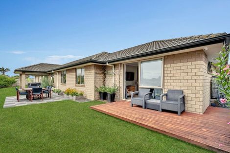 Photo of property in 12 Omana Avenue, Shelly Beach, Helensville, 0874